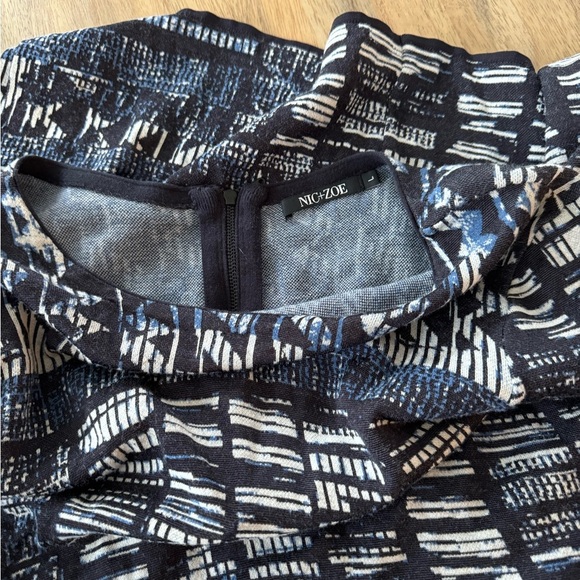 Nic & Zoe Blue Streak Top - Large - Picture 9 of 10